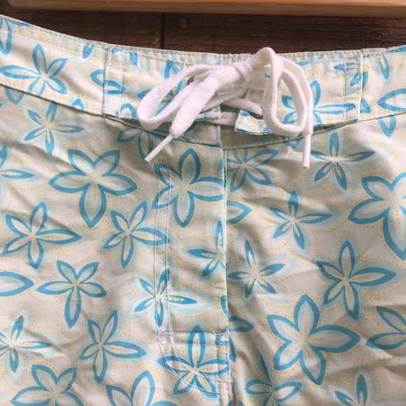 Hawaiian Island Creations Board Shorts Juniors 7 - Picture 2 of 10